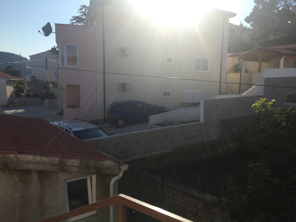 Apartments Kulic Tisno Esterno foto